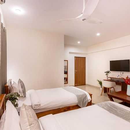 The Silver Chimes Suites Bangalore Exterior photo