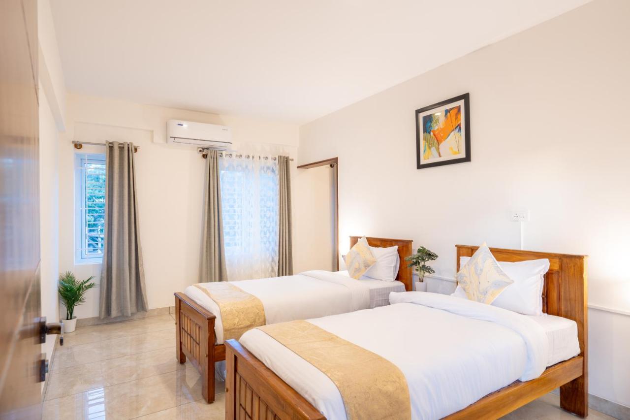 The Silver Chimes Suites Bangalore Exterior photo
